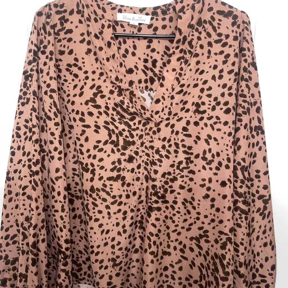 Vine & Love Blush Pink Leopard-Print V-Neck Blouse